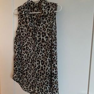 H&M sleeveless Leopard Blouse